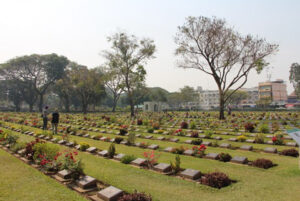 ฝันว่าไปงานศพ