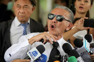 ประวัติ ชูวิทย์ กมลวิศิษฎ์ interview