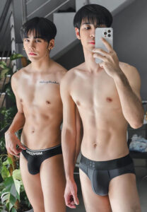 poppy-black ป๊อปปี้ ปฐมเทพ