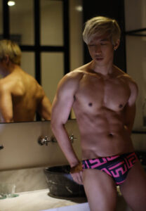 Aquarich-pink ปอนด์ วาริช