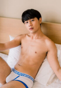 ปาม ปวเรศ